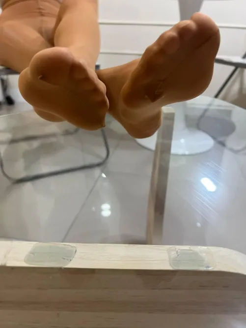 Do you like the way the nylon hugs every toe?