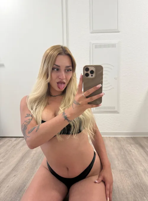 elsa naughty version