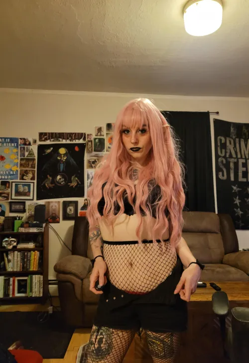 Goth elf should definitely be a flair option