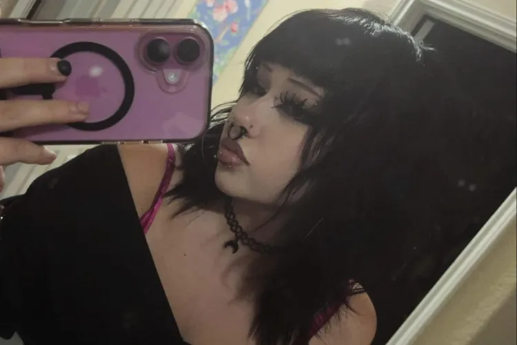 i act shy but i love being used..