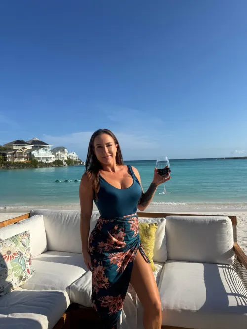 If no one's sent you nudes today, maybe u want mine