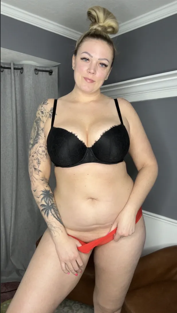 I'll be sending random nudes to Redditors.. who's in? (first 60!)