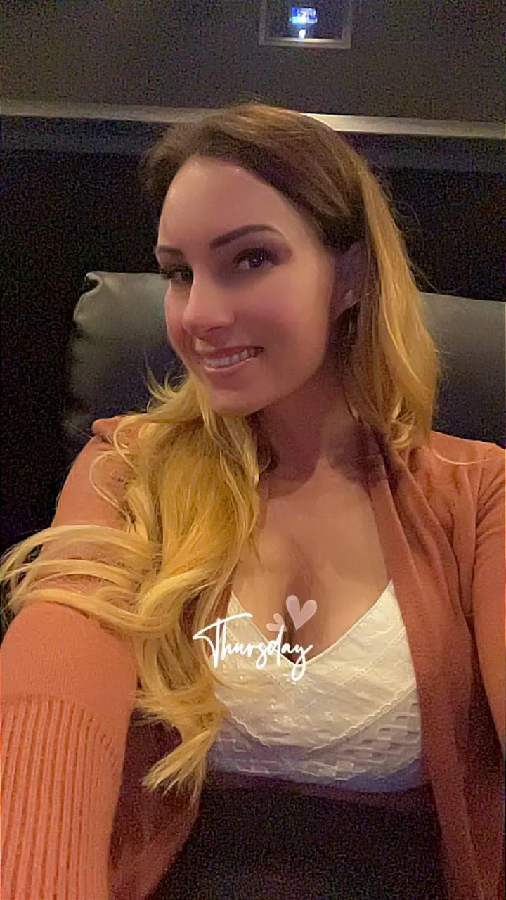 I'm sending my naked pics to the first 50 guys who drop 