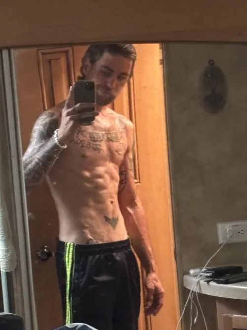 Looking for new f friends