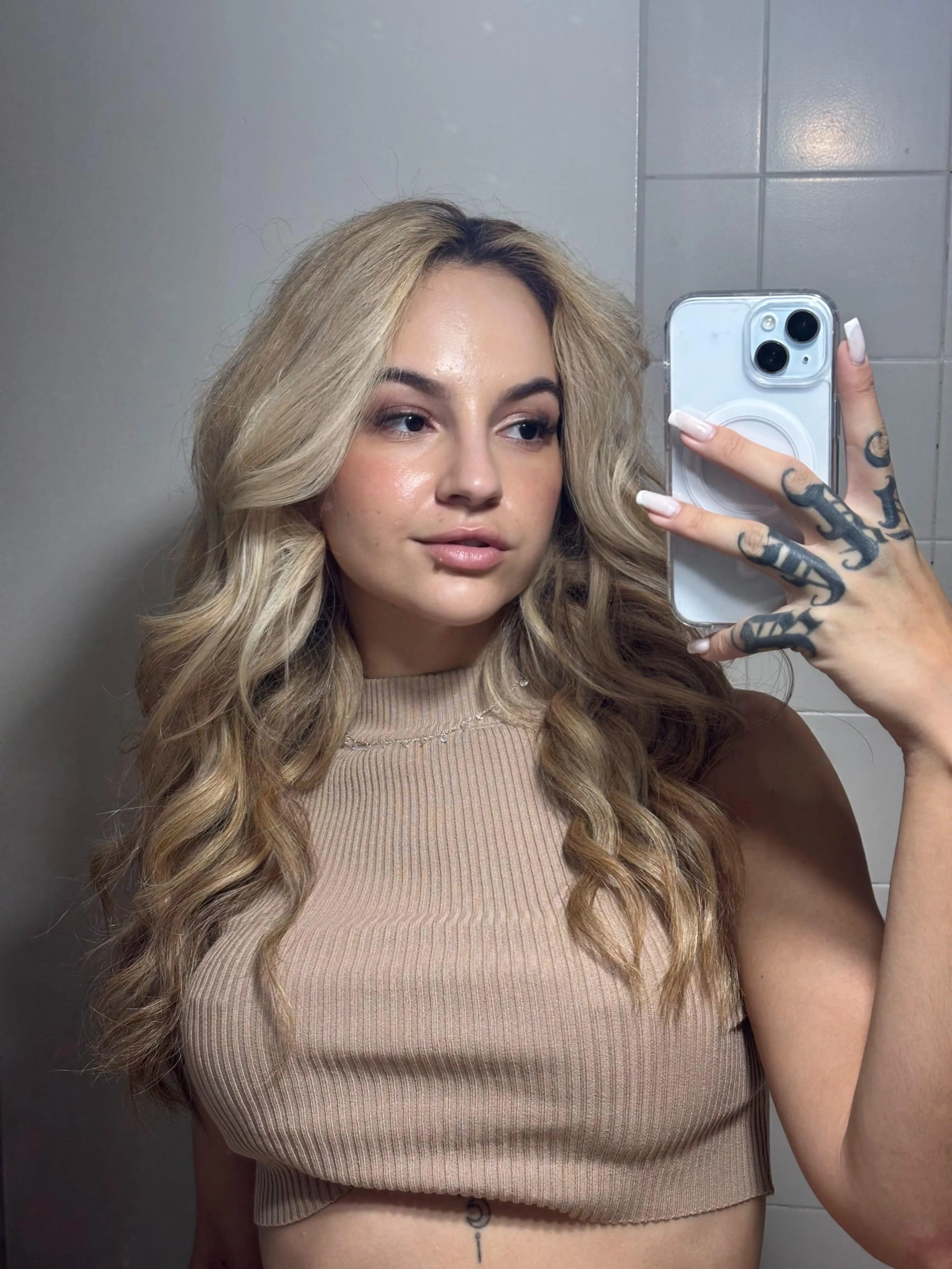 Slutty blonde looking for wild fun tonight, who’s bold enough?