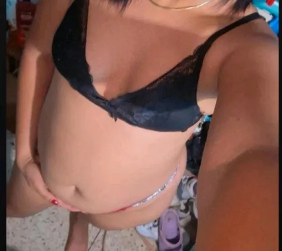 Tonight I'm looking for a man who wants to have fun with a sexy pregnant woman like me.