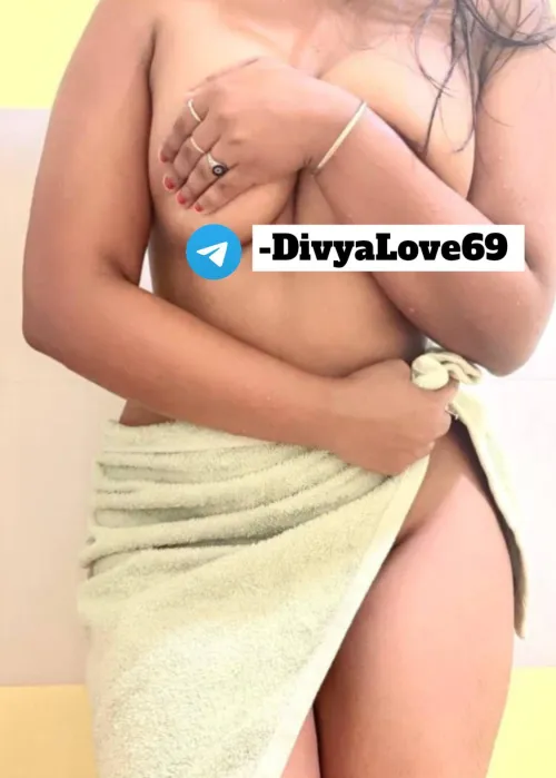 Would you fuck a college girl who’s not wearing anything under her Towel? (F)