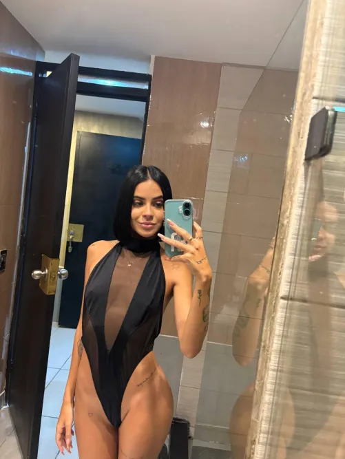 Your hands on me would make it unforgettable