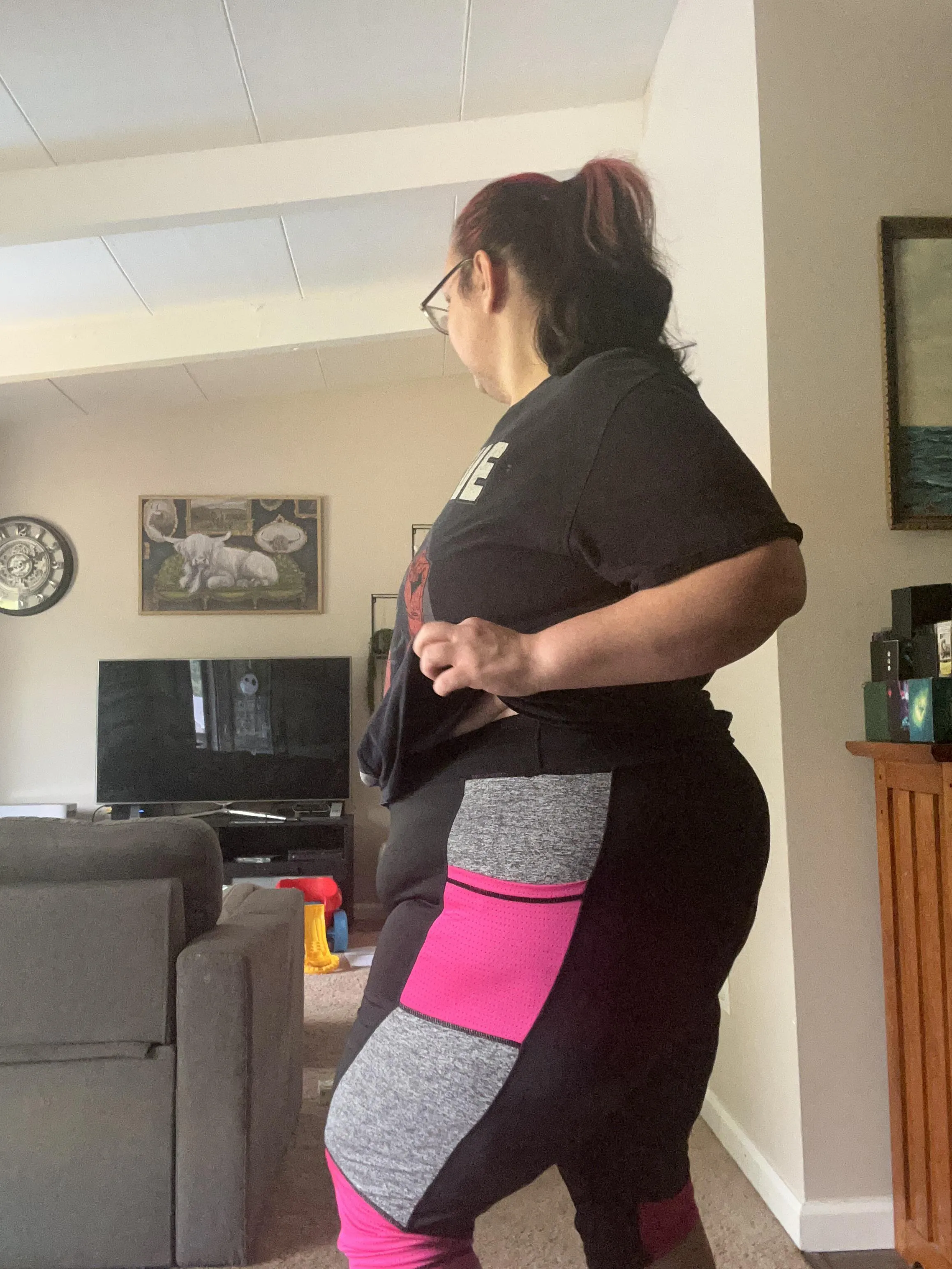 Big girl get down/up