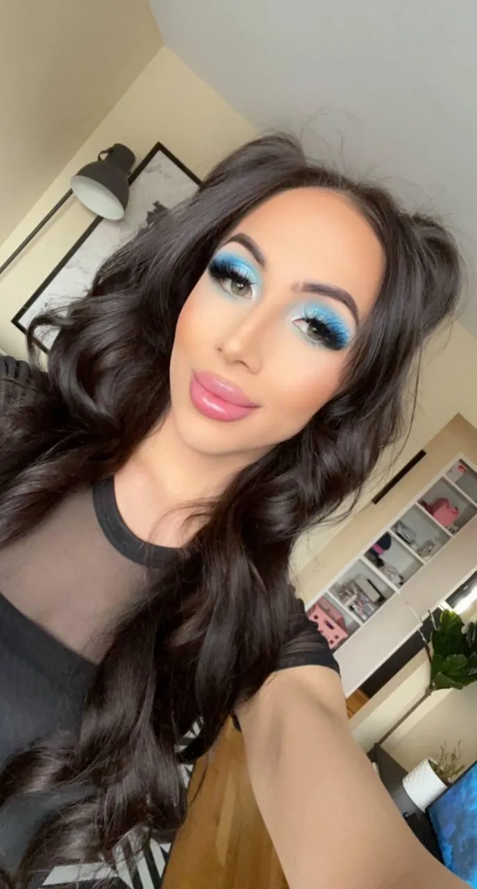 Drop a '💖' if I can show you some dick pics ;)