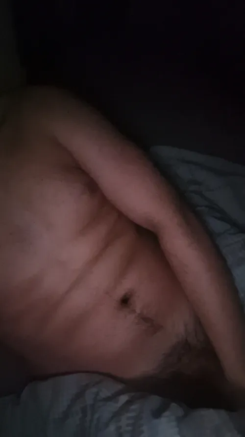 Hey, 21 Manchester fit and 7 inch, strong guys +++, face is a must, snap is aaronr.234