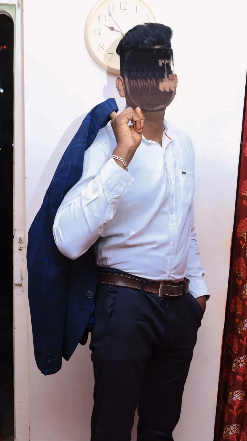 M25 any girl/aunty for hookup I am from Bangalore present In Delhi... I need to eat pusssy yaar...