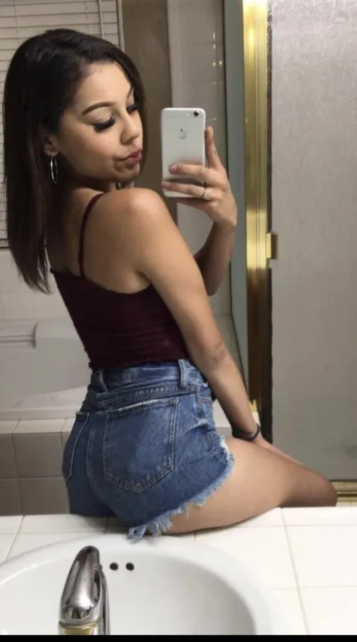 You’ll never catch me not on a sink for this angle 💀