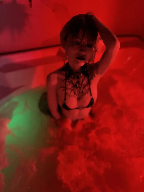 I know u can’t handle me