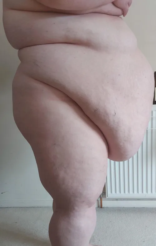 Just look the sag and hang on my belly want me to grow it so it reaches the floor ?