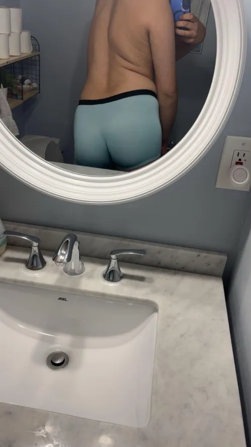 My ass needs a good pounding 😜