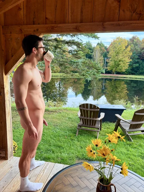 The morning wood was too cold to not wear my socks 😉