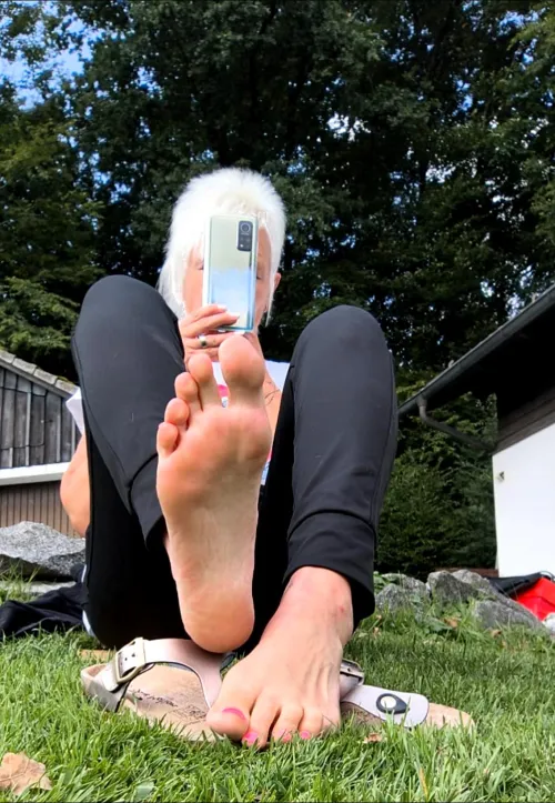 WHO is cleaning My perfect Soles 🔥😈