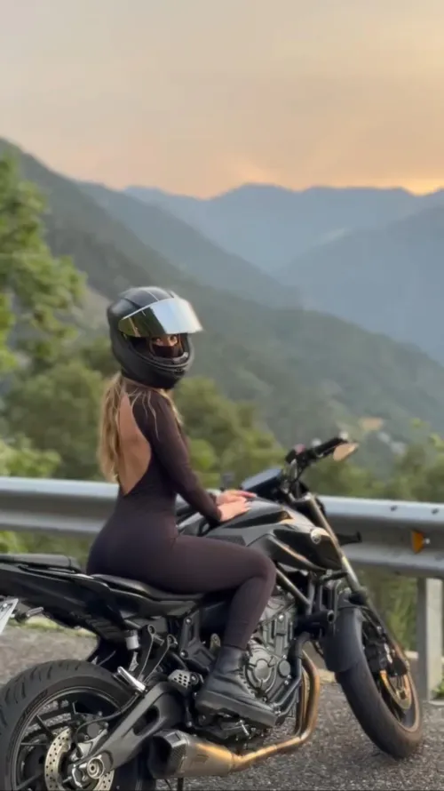 1vs1 here on top? 😈