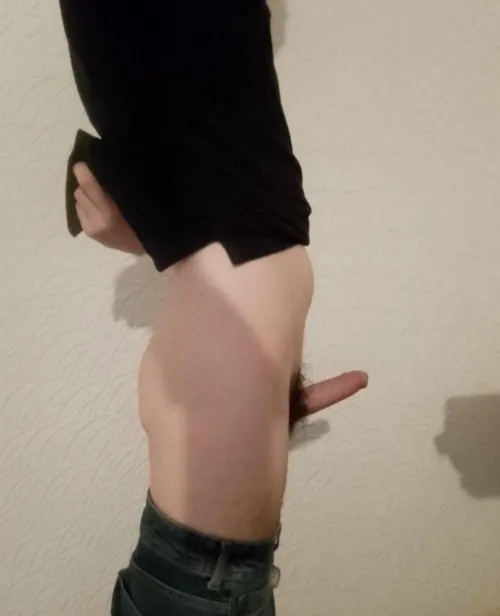 22 looking for a hookup. Dm me