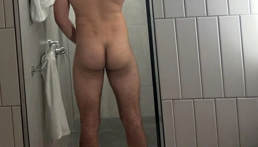 26m looking to get railed right now, will happily bounce