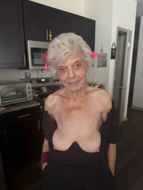 85 and dripping... smash or pass... Talk dirty to me in the comments...