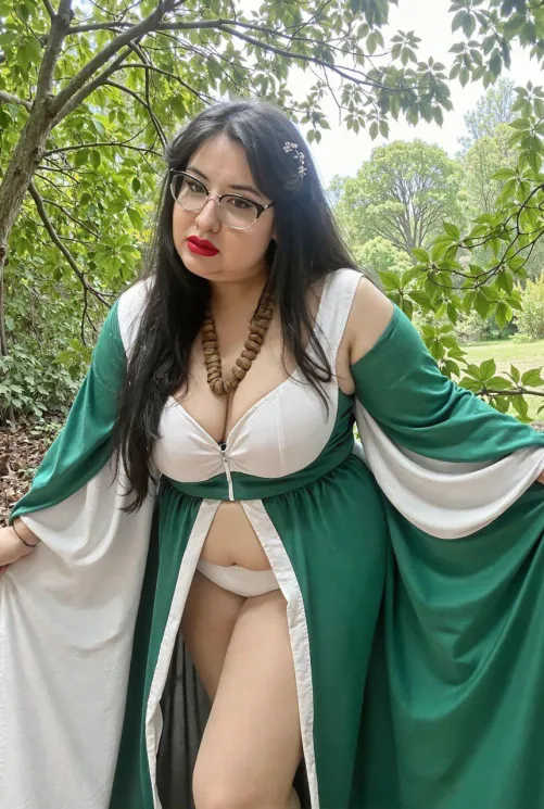 A proper lady...until the gown slips 👀