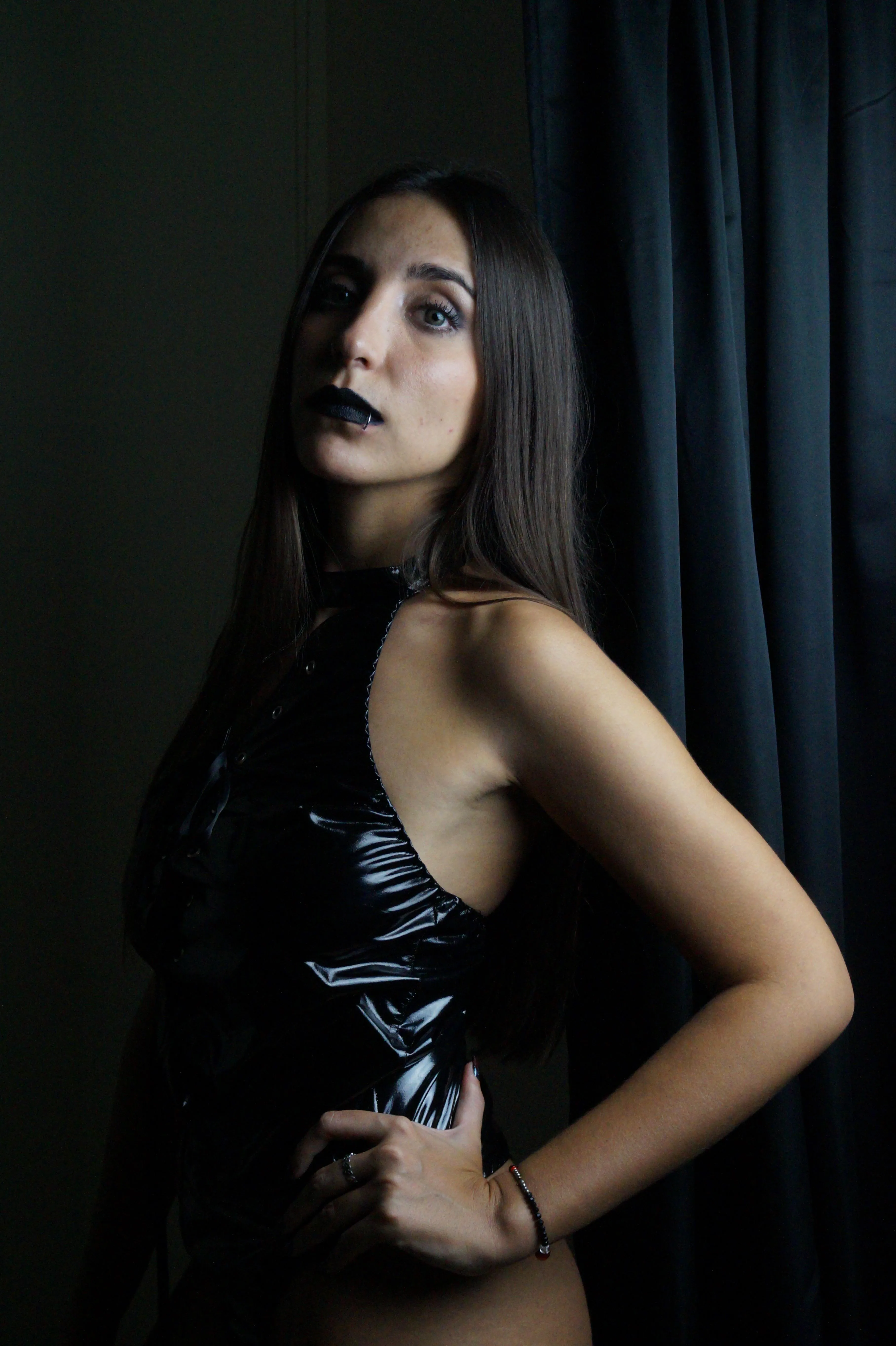 A real submissive doesn’t ask ‘how much?’ He just sends.