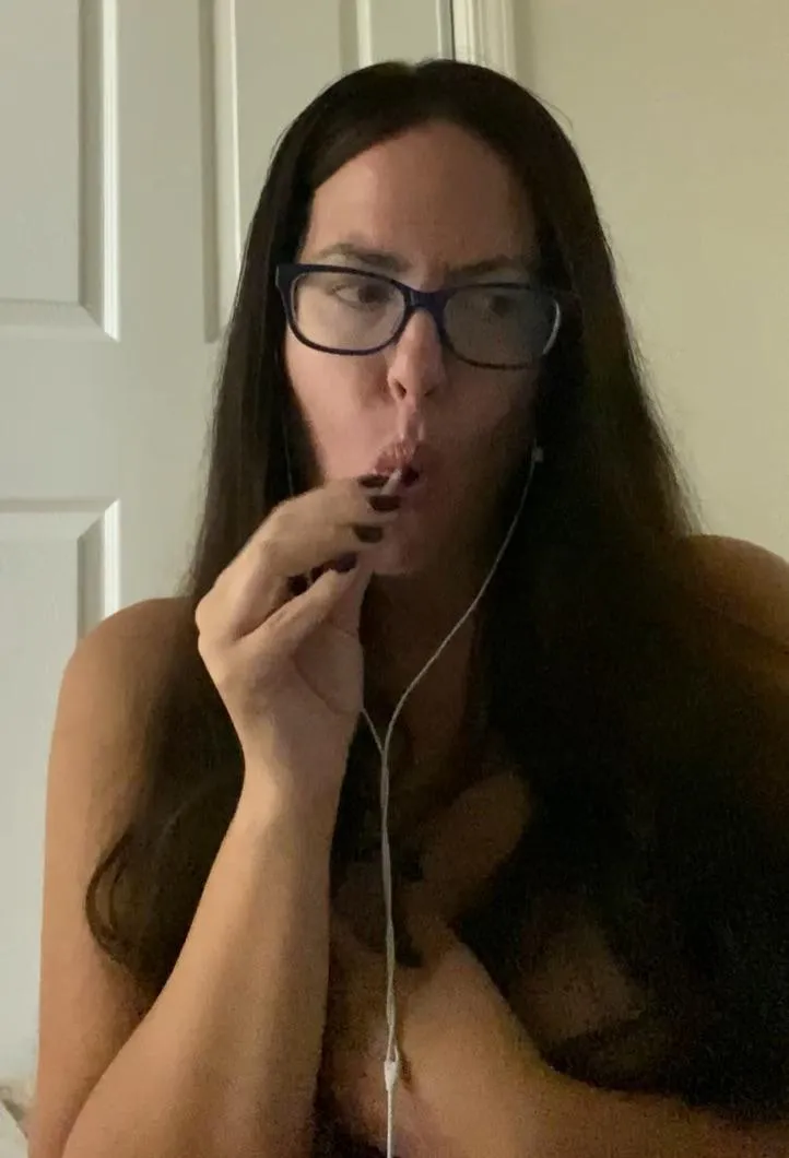 Hmmm how can I synthesize this flavor profile 👩🏻‍🔬