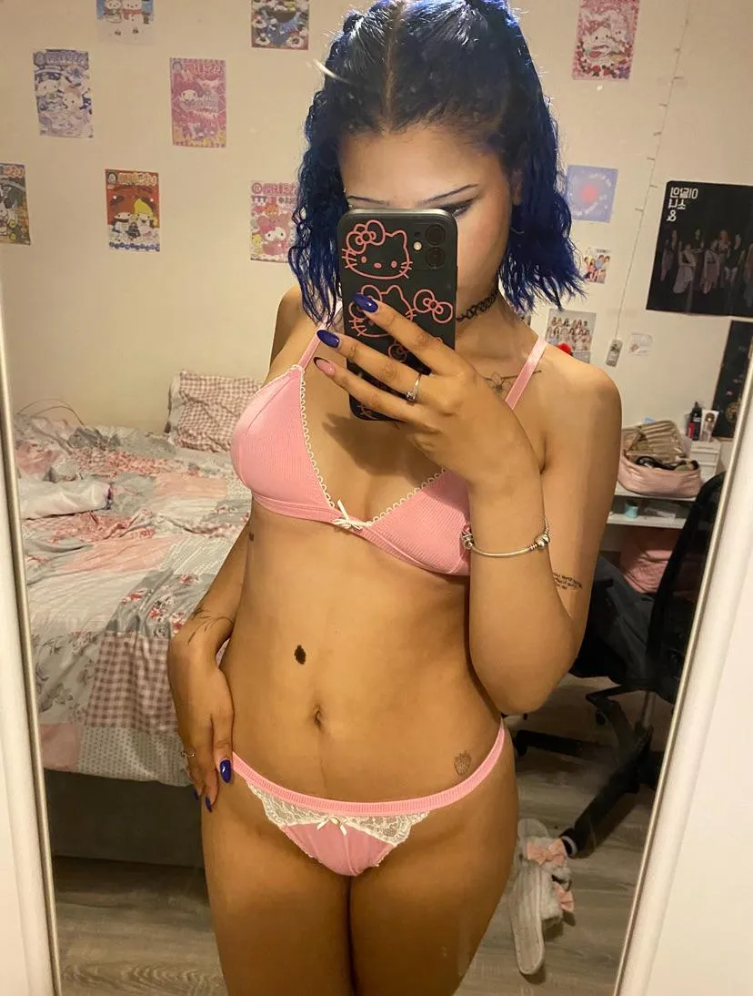 I don’t even have to ask, do I? You’re already reaching for your card. Too easy 🙈