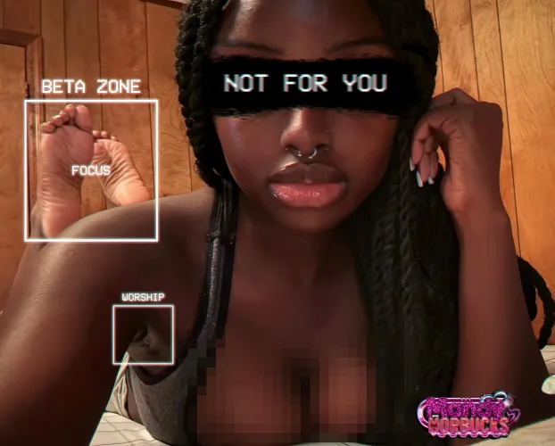 Lucky beta you get to focus on my soles while you pixel pump ♡︎