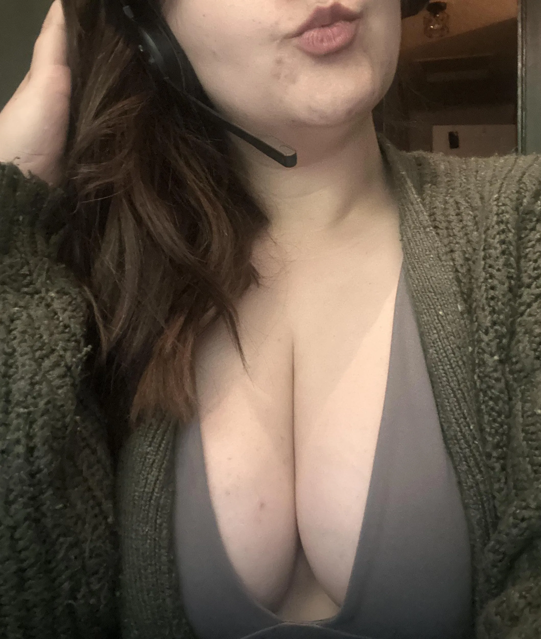 Pretty sure I would make clients happy if they knew my cleavage was like this.