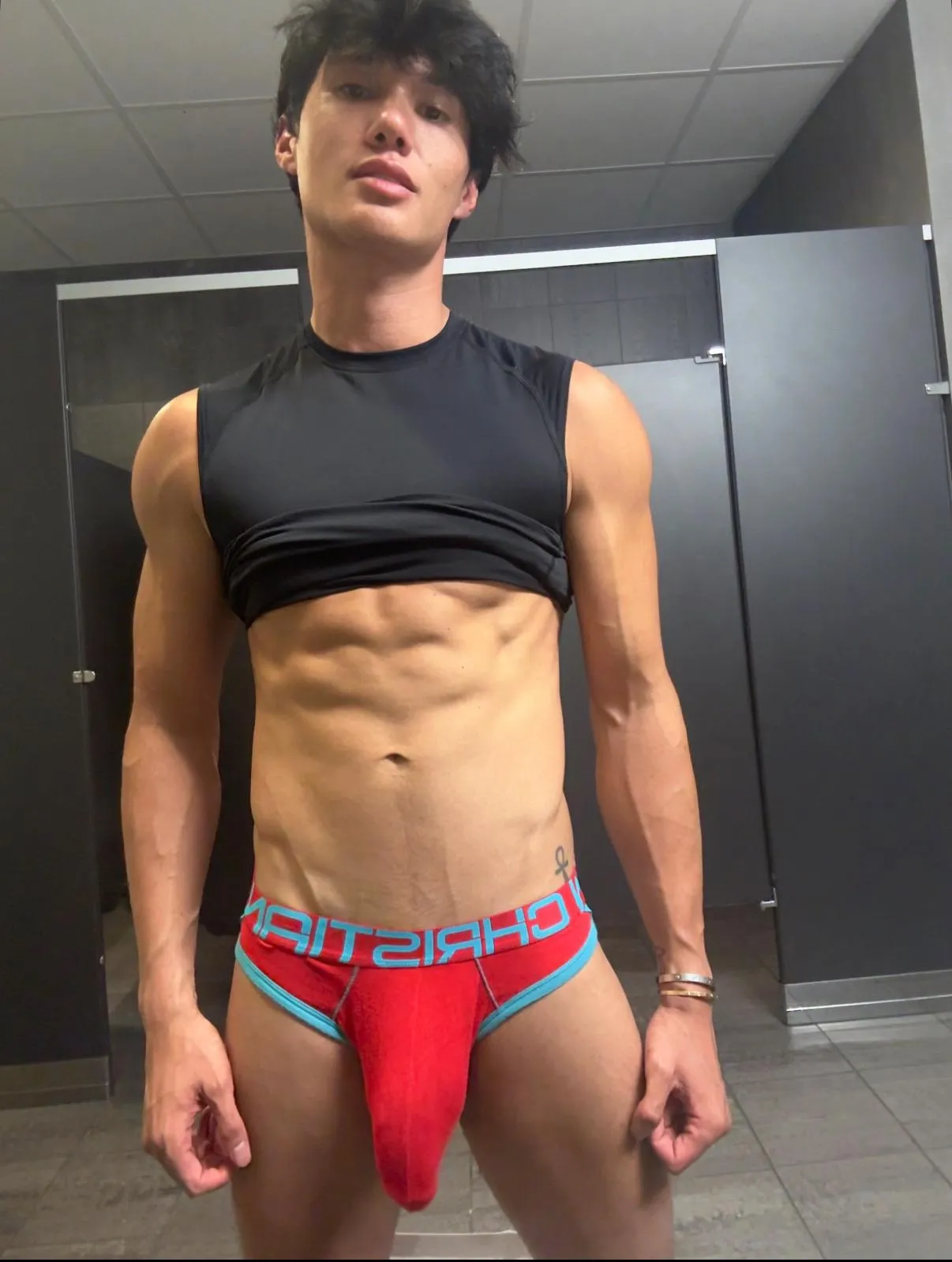 Public rest room thoughts… care to share the juicy ones? 😉