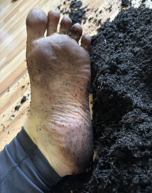 Queen of dirty feet 👑