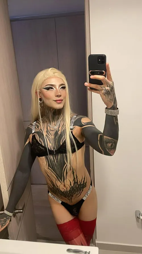 Ready to play… are you? 💋