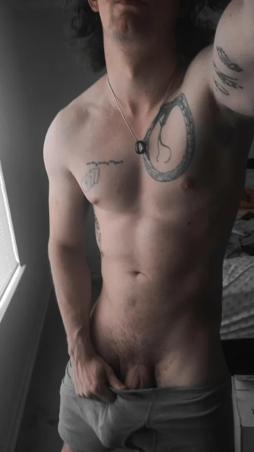 25M looking to make new friends