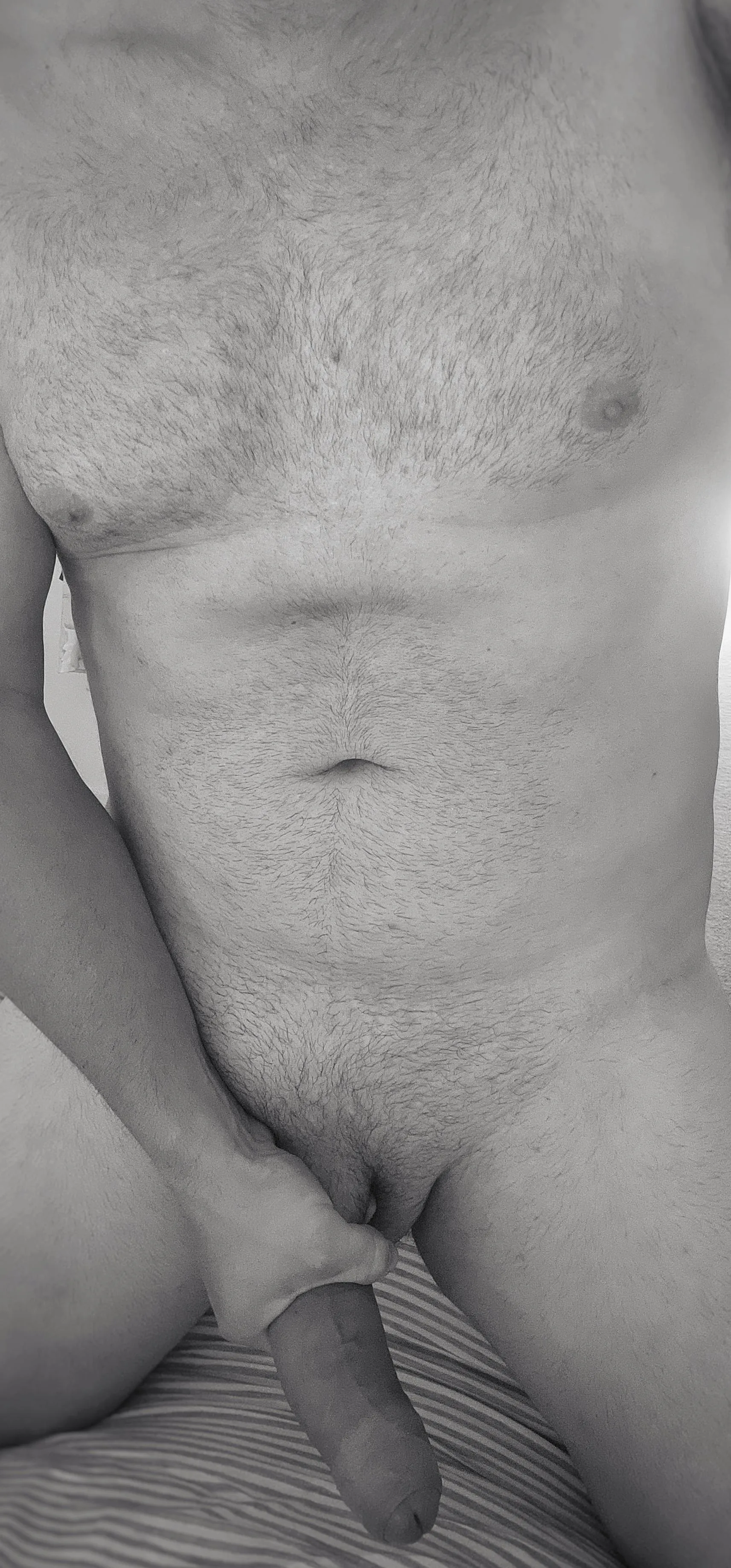 (30m) regular work breaks are necessary throughout the day