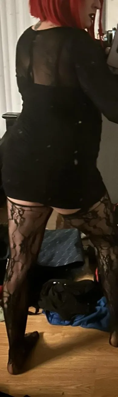 34 [949] S4M sissy looking to host an extra kinky older top daddy sept 12/13