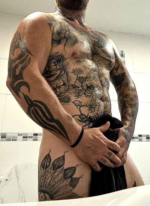 Are you coming to play with daddy ? 35%off my VIP page , only $3,24, custom content ,kink friendly ,used underwear