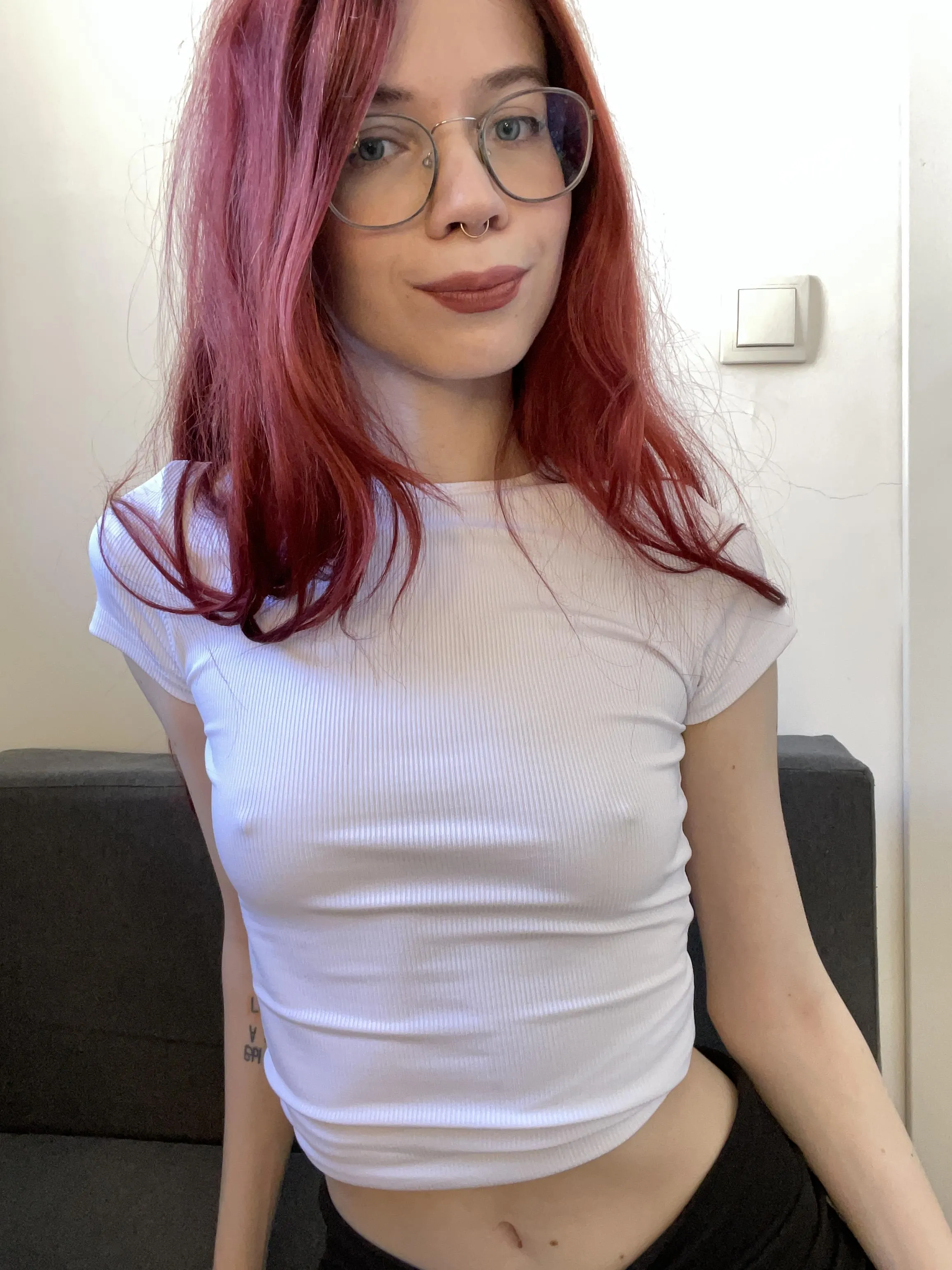 Braless summer pokies