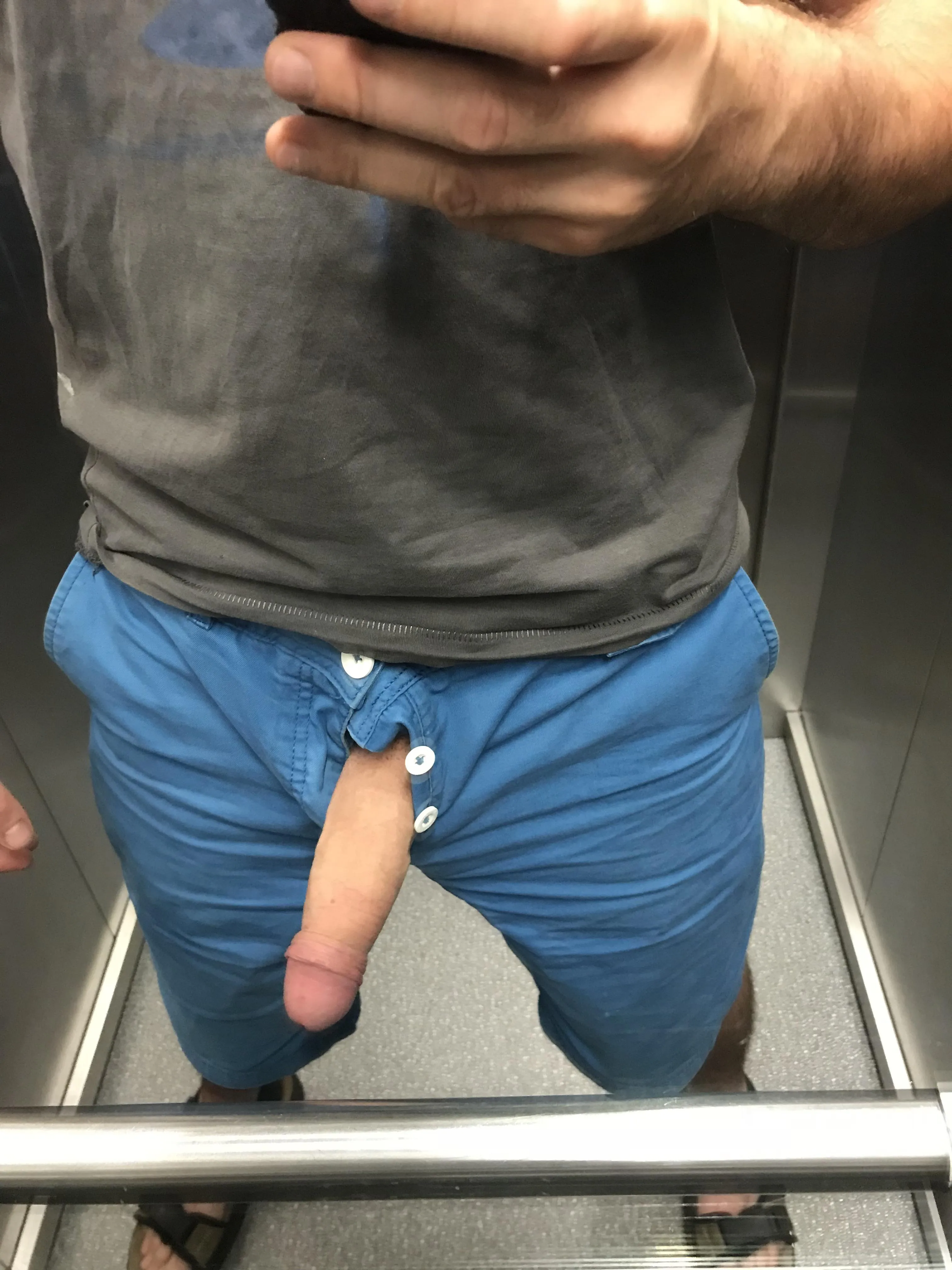 Guten Morgen.               Auf dem Weg zum frühstücken 🤗