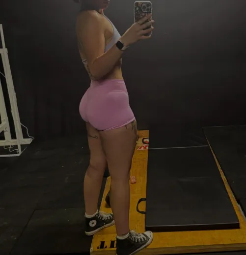 Gym girl gone bad.. 😋😋