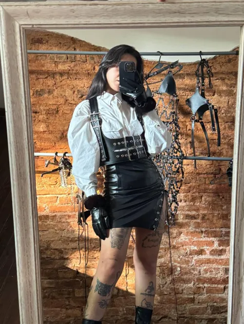 Leather skirt and Leather Gloves