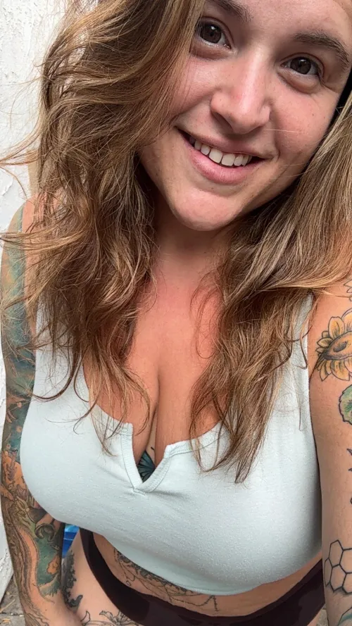 let’s quench that thirst with this sexy tatted bbw!