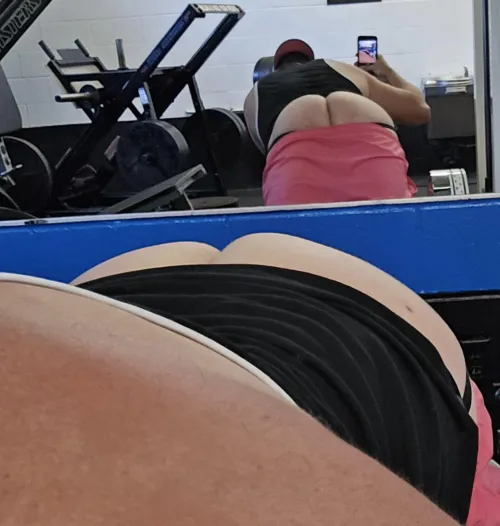 Lost over 50 lbs, just can't lose any more of this 🍑