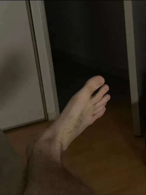 Come heeeeeeere. Size EU46 🥵