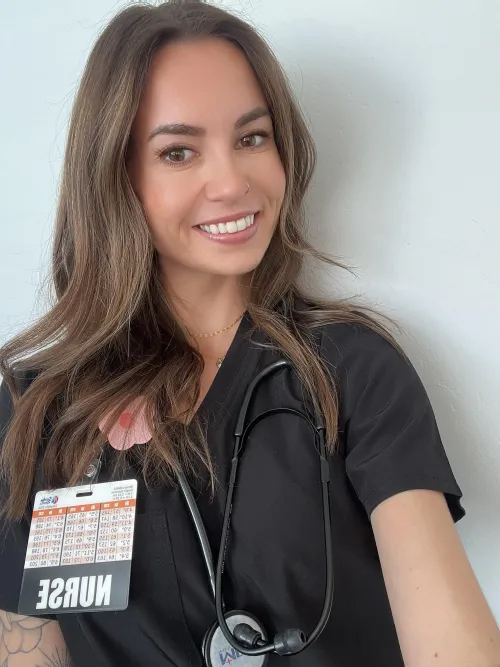 Would you last longer if I used my hands 🤲🔥… or my mouth 👅💦?