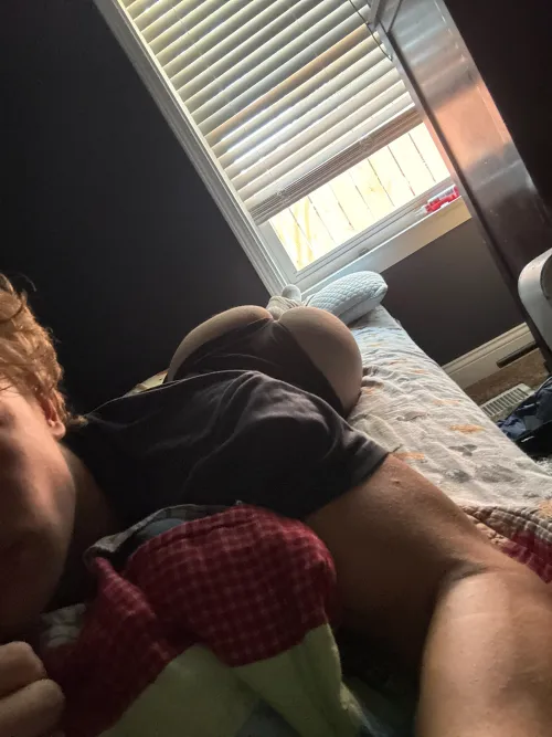 18 and skipping school to get fucked by someone older