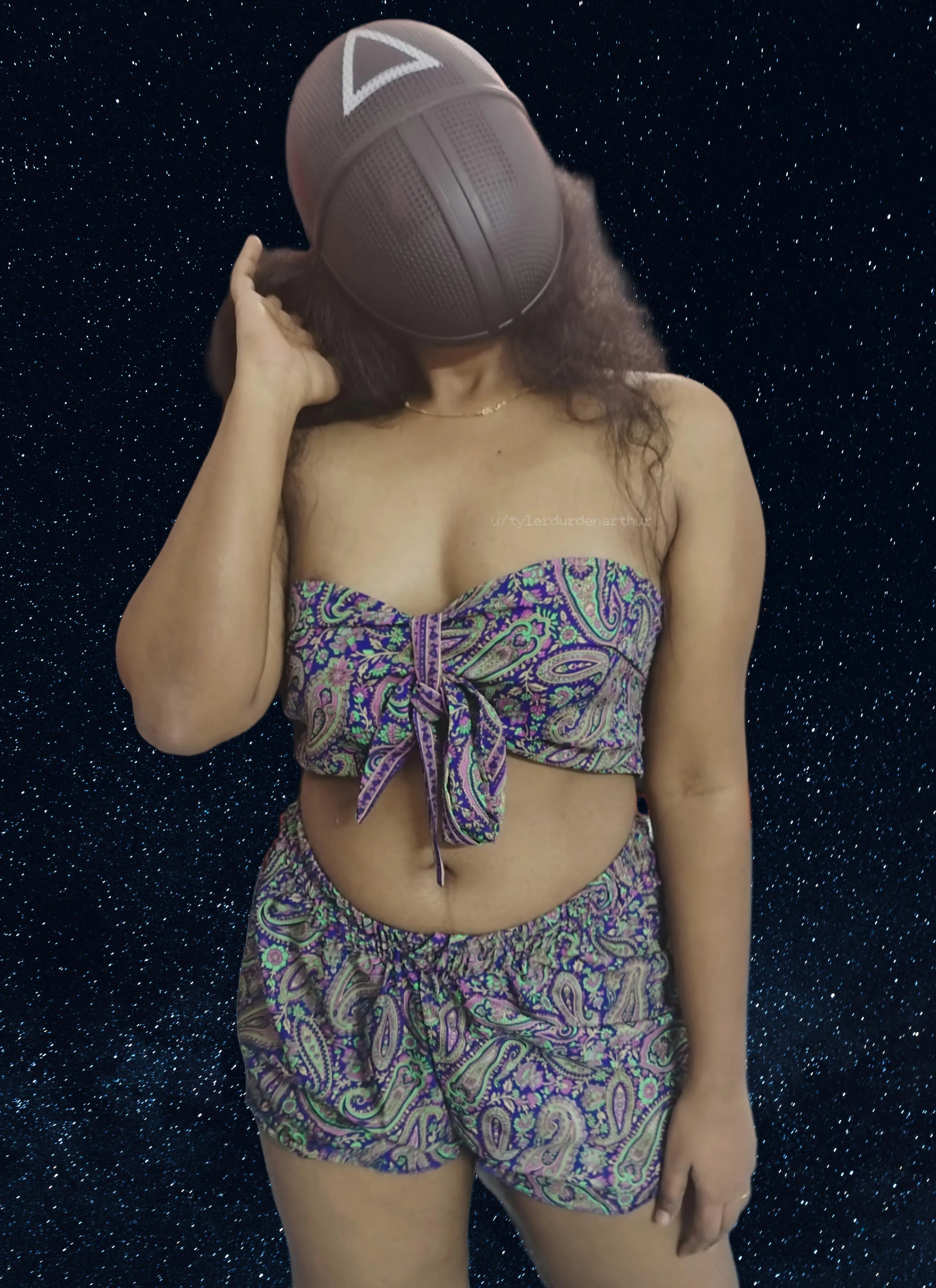 Imagine I invite you home & open door for you like this, What will you do? 😈