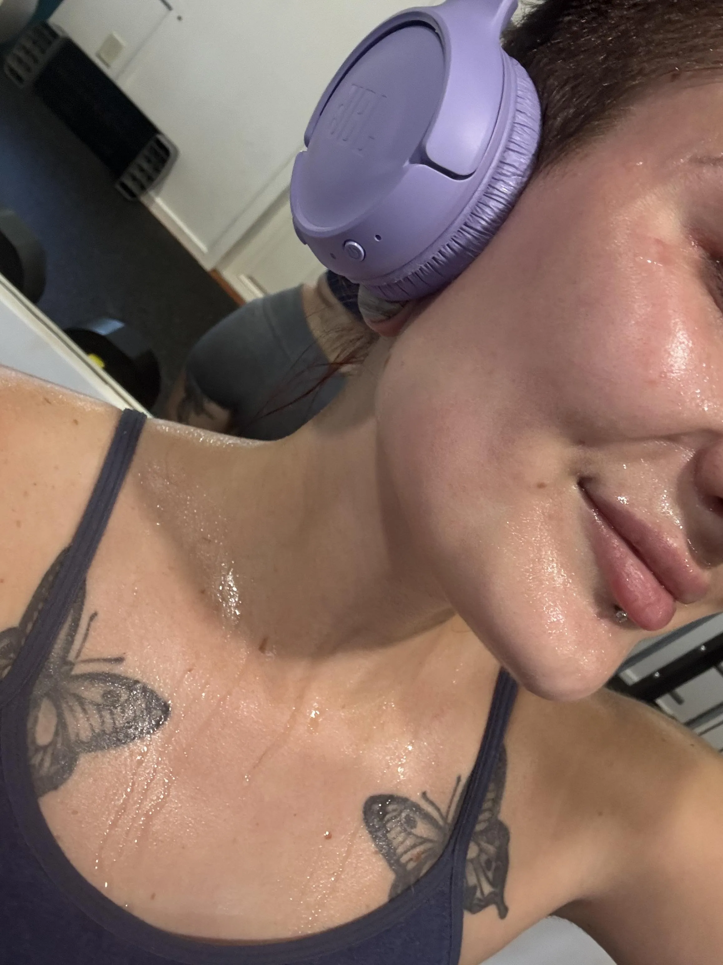 I bet you’d love the way I smell 🥰